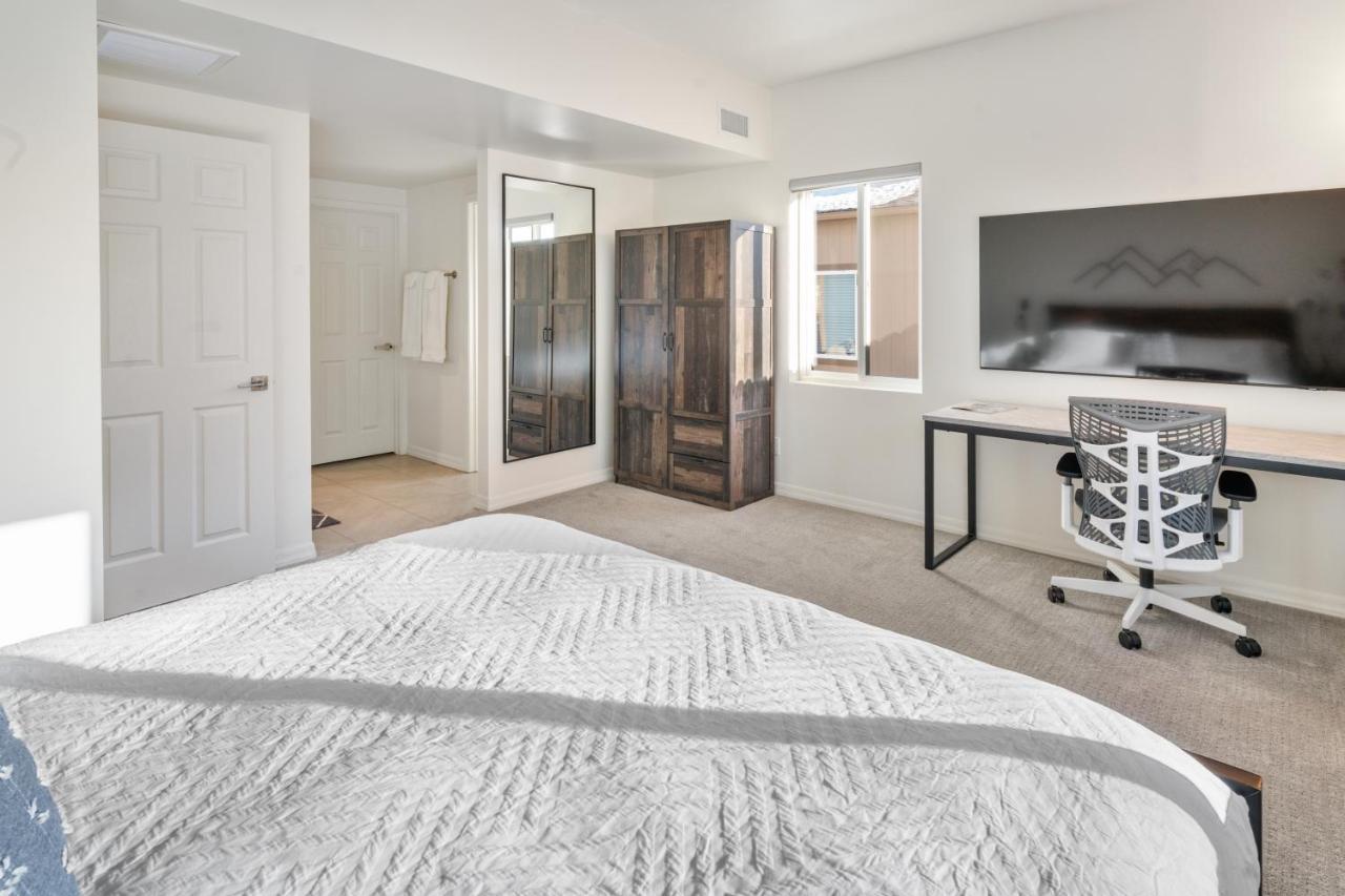 Flg Retreat - Modern With Mountain Views Casa vacanze *